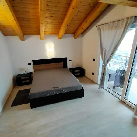 La Vista Apartment *
