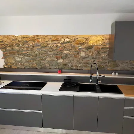 La Vista Apartment *